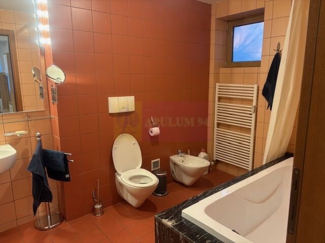 Apartament Bd Aviatorilor- Piata Charles De Gaulle.